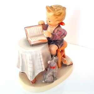 Hummel little bookkeeper #305